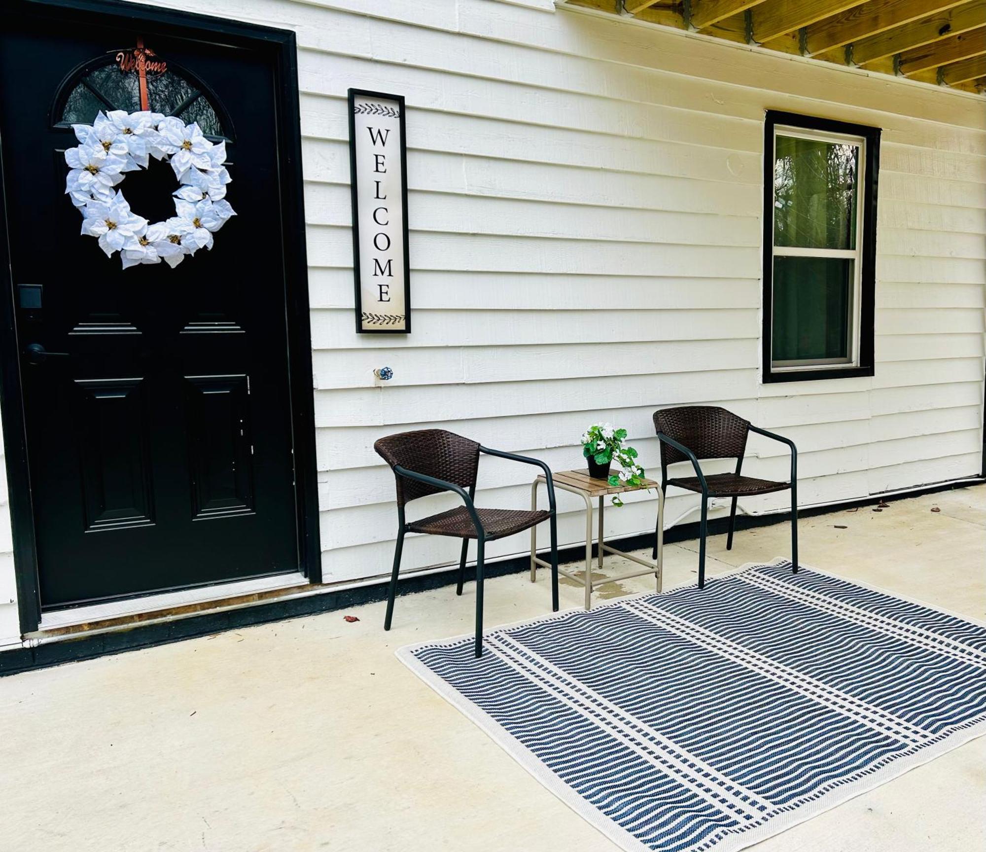 Comfy Lower Lvl Apt With Jetted Tub Near Uptown And Unc Charlotte Exterior foto