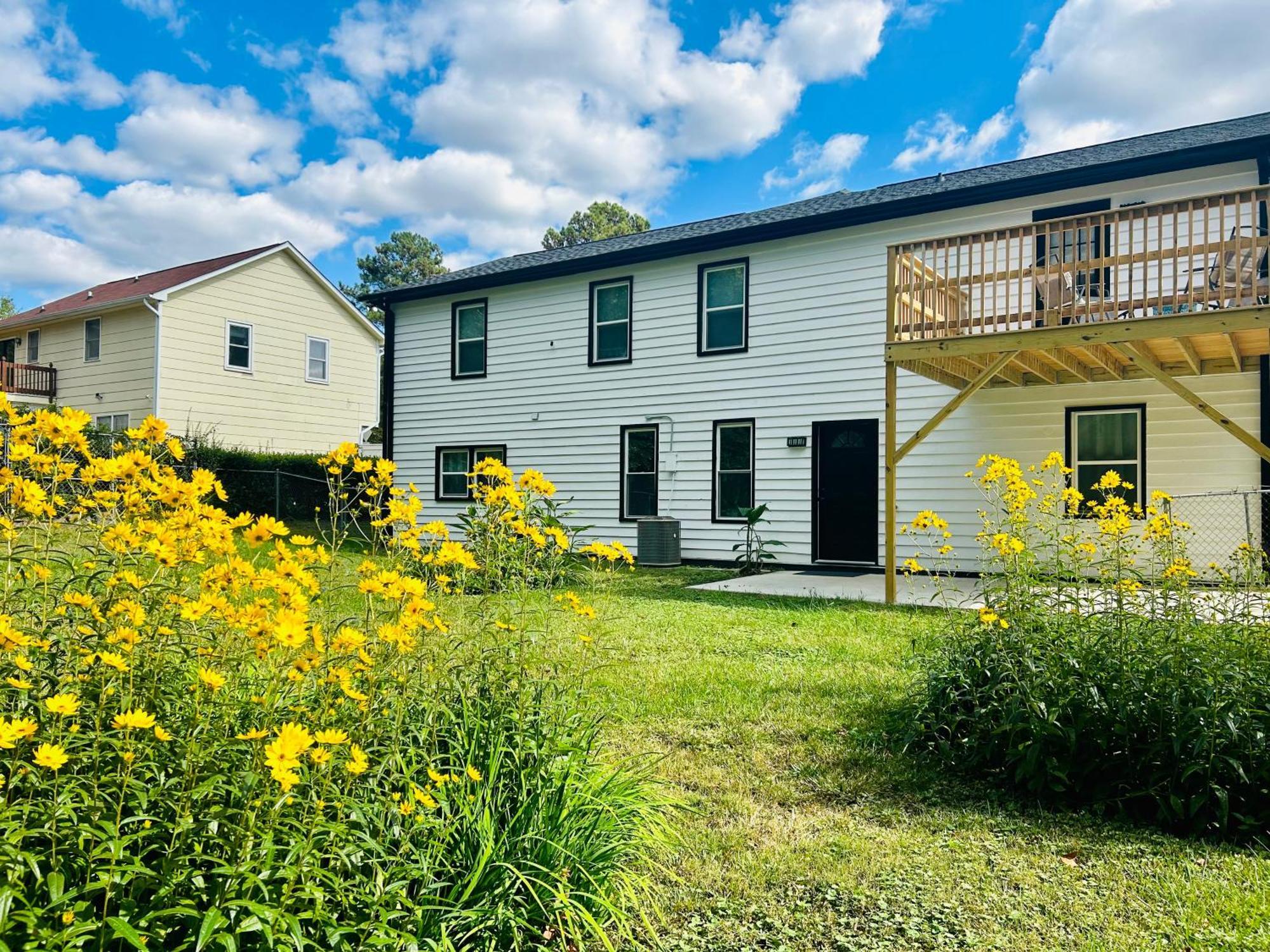 Comfy Lower Lvl Apt With Jetted Tub Near Uptown And Unc Charlotte Exterior foto
